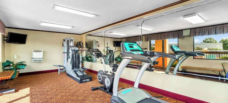 品质酒店及套房佛罗伦萨市民中心(Quality Inn & Suites Civic Center)图片