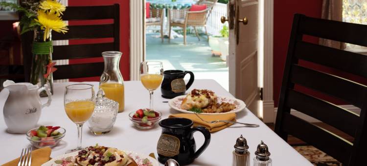 白橡树庄园民宿(White Oak Manor Bed and Breakfast)图片