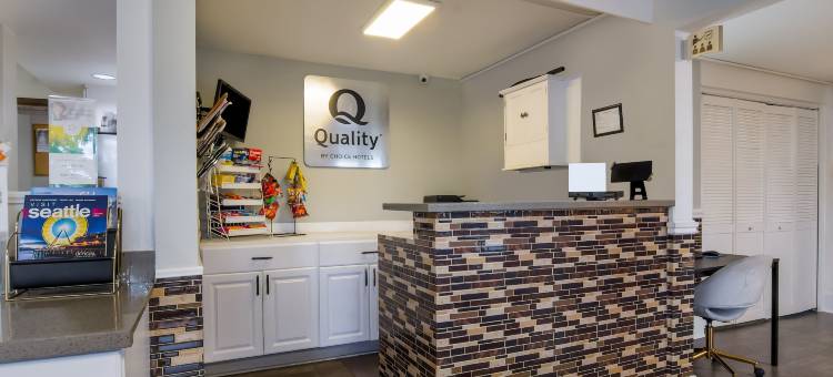 锡尔弗代尔班戈 - 基波特凯艺套房酒店(Quality Inn & Suites Silverdale Bangor-Keyport)图片