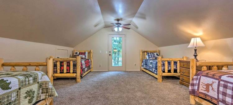 斯克兰顿的湖畔隐居处: 宽敞的露台(Lakefront Hideaway in Scranton Spacious Deck)图片