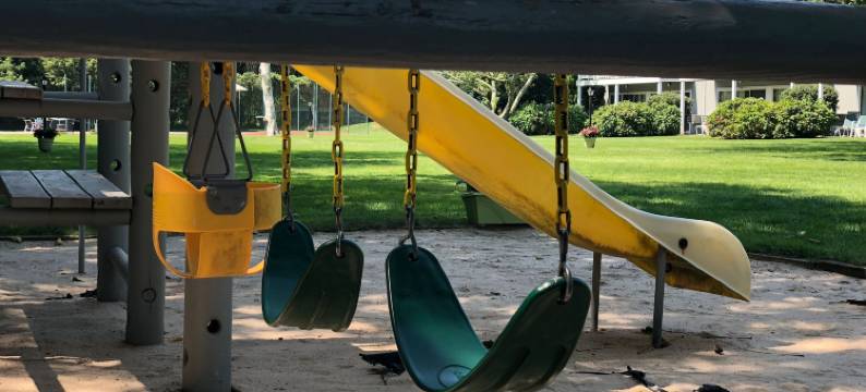 东汉普顿度假屋酒店(East Hampton House Resort)图片