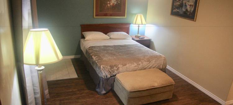 美国广场汽车旅馆(American Plaza Motel)图片