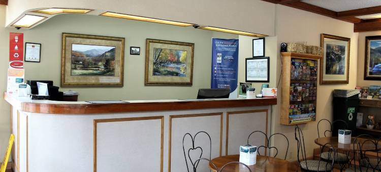 里弗伊克诺旅馆套房酒店(Econo Lodge Inn & Suites on the River)图片