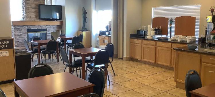 霍尔布鲁克温德姆呗盟套房酒店(Baymont Inn & Suites by Wyndham Holbrook)图片