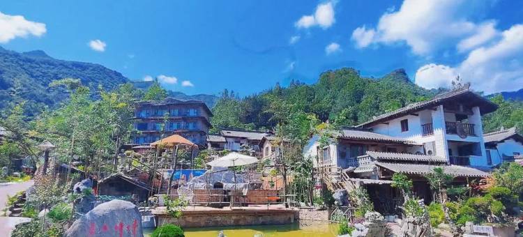 佛坪山居图片
