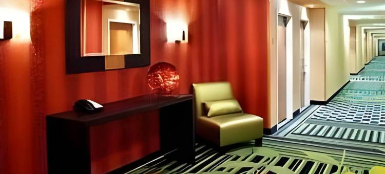 匹兹堡内维尔岛万豪万枫套房酒店(Fairfield Inn & Suites Pittsburgh Neville Island)图片