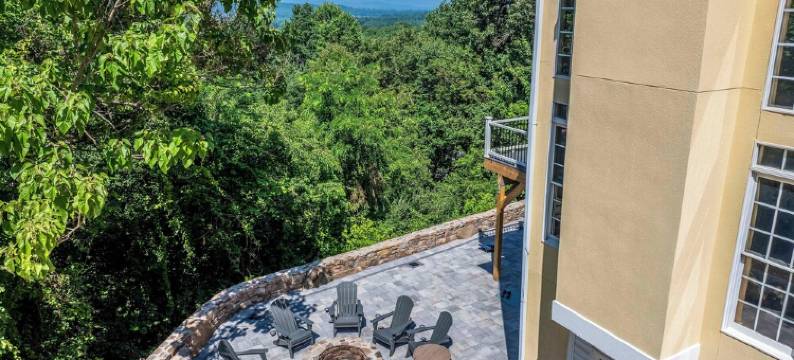 Sleeps 15!  Views Forever, Large Executive Home, Fast Wi-Fi, Hot Tub & Fire Pit图片