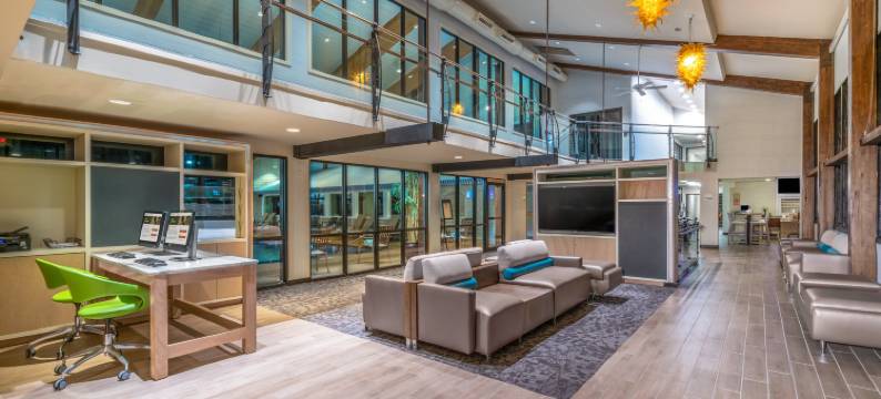 Holiday Inn 科德角 - 海恩尼斯(Holiday Inn CAPE COD - HYANNIS by IHG)图片