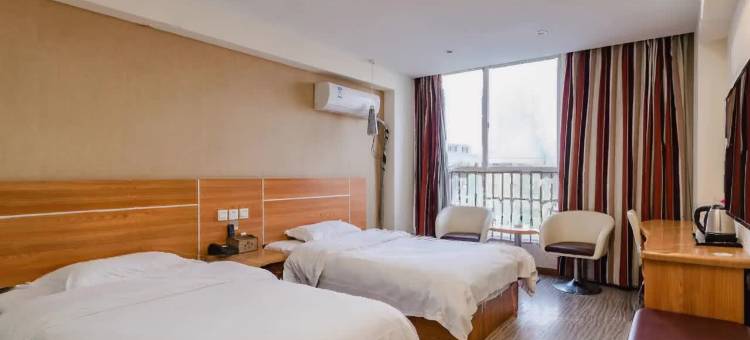 逸居商务电竞酒店(信阳商城花园路店)图片