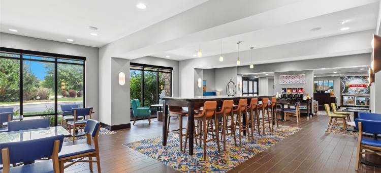 希尔顿欢朋酒店-迪卡尔布/近大学(Hampton Inn-DeKalb (Near the University))图片