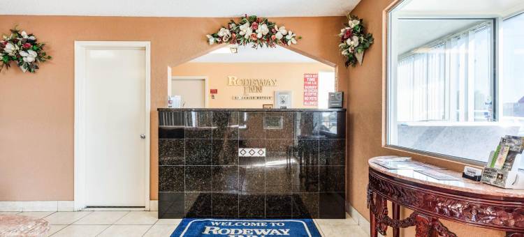 普拉特维尔I-65罗德威酒店(Rodeway Inn Prattville I-65)图片