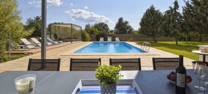 Country House in Binissalem with Pool图片