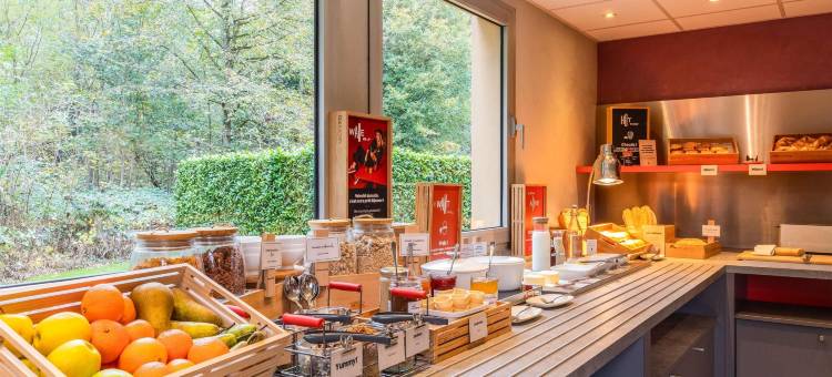 宜必思茹伊昂若萨韦利济酒店(Ibis Jouy-en-Josas Vélizy)图片