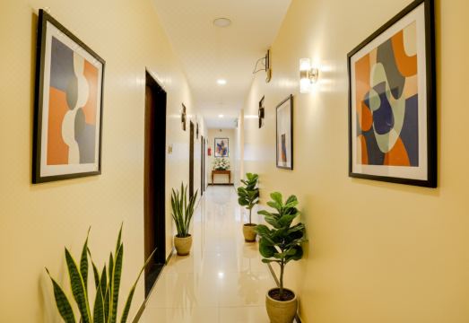 FabHotel Prakash Inn - Nr Mumbai International Airport Hotel Overview