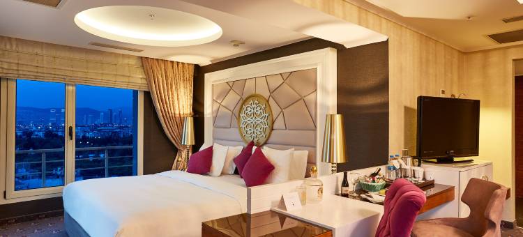 伊兹密尔阿尔桑贾克希尔顿逸林酒店(DoubleTree by Hilton Izmir - Alsancak)图片