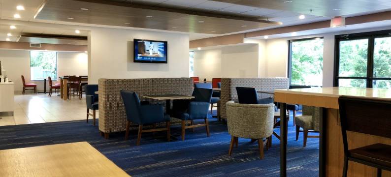 智选假日套房酒店伟大的BARRINGTON(Holiday Inn Express & Suites GREAT BARRINGTON - LENOX AREA by IHG)图片
