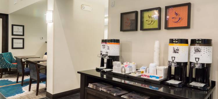 奥兰多近海洋世界欢朋酒店及套房(Hampton Inn & Suites Orlando at Seaworld)图片