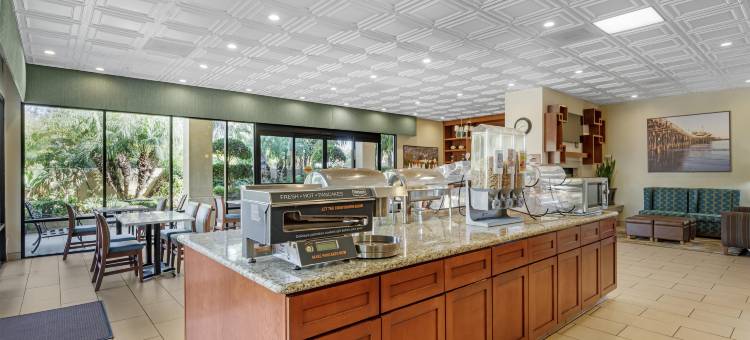 南海岸贝斯特韦斯特优质酒店(Best Western Plus South Coast Inn)图片