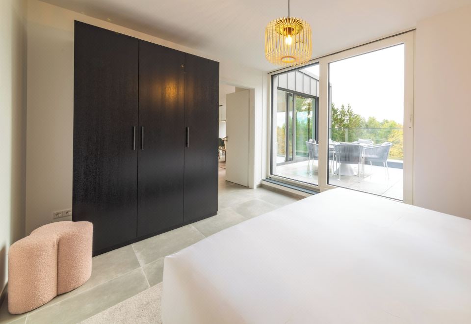 Halternative Muscari Hotel Overview