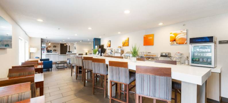 梅菲尔德高地克利夫兰东舒适酒店(Comfort Inn Mayfield Heights Cleveland East)图片