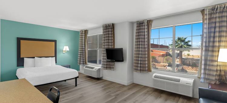 美洲长住套房酒店-拉斯维加斯火烈鸟(MainStay Suites Las Vegas Flamingo)图片