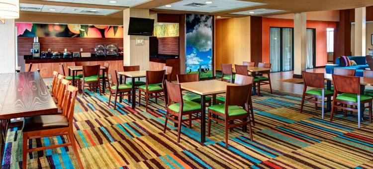 安尼斯顿牛津万豪万枫套房酒店(Fairfield Inn & Suites by Marriott Anniston Oxford)图片
