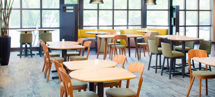 安阿伯万怡酒店(Courtyard by Marriott Ann Arbor)图片
