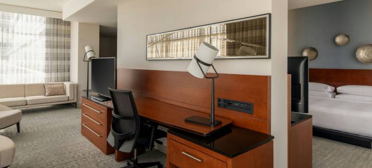 蒙特利尔机场航站楼万豪酒店(Montreal Airport Marriott in-Terminal Hotel)图片