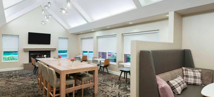 坦帕南佛罗里达大学和医学中心居家酒店(Residence Inn Tampa at USF/Medical Center)图片