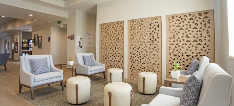 瓜达拉哈拉加莱里亚斯Candlewood Suites(Candlewood Suites Guadalajara Galerias)图片