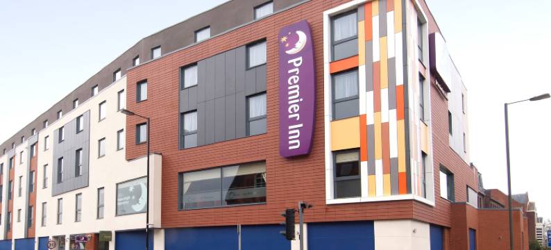 坎伯利普瑞米尔客栈(Premier Inn Camberley)图片