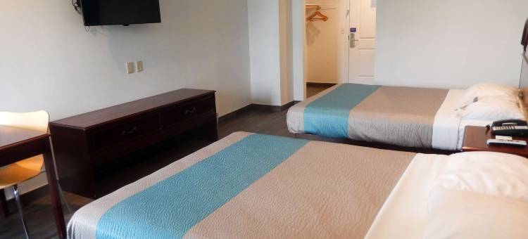 Motel 6 Azusa, CA图片