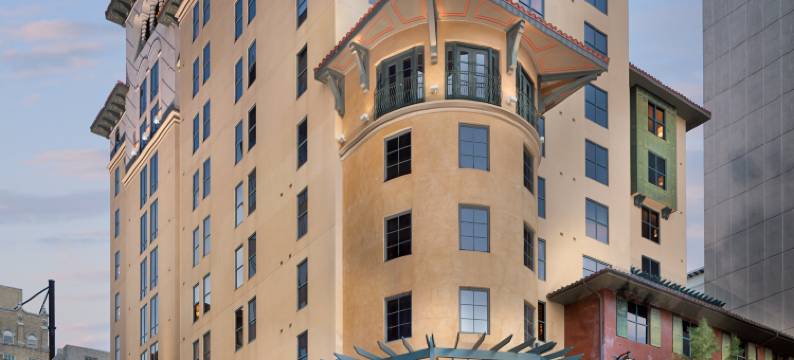 瓦伦西亚河堤漫步酒店(Hotel Valencia Riverwalk)图片