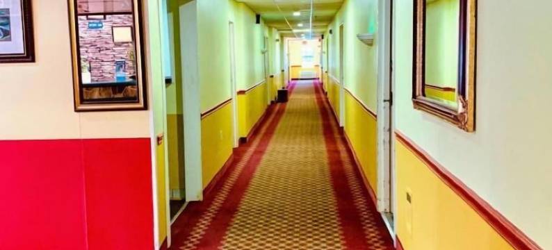 格林斯伯勒/奥科尼湖 - 假日酒店(Holiday Lodge - Greensboro/Lake Oconee)图片