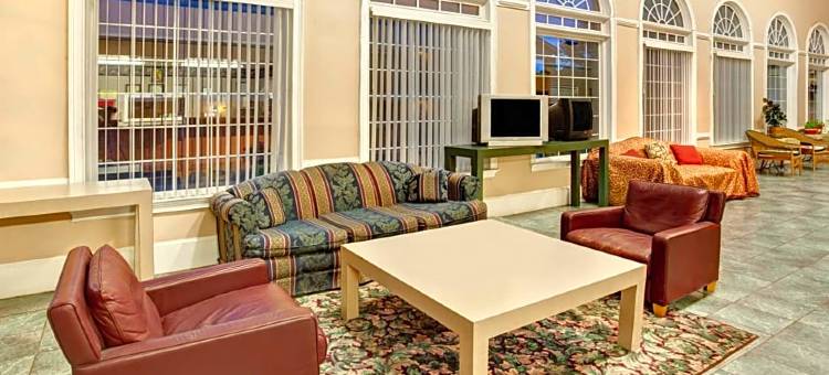 玛丽埃塔西-阿特尔地区速8酒店(Super 8 by Wyndham Marietta/West/ATL Area)图片
