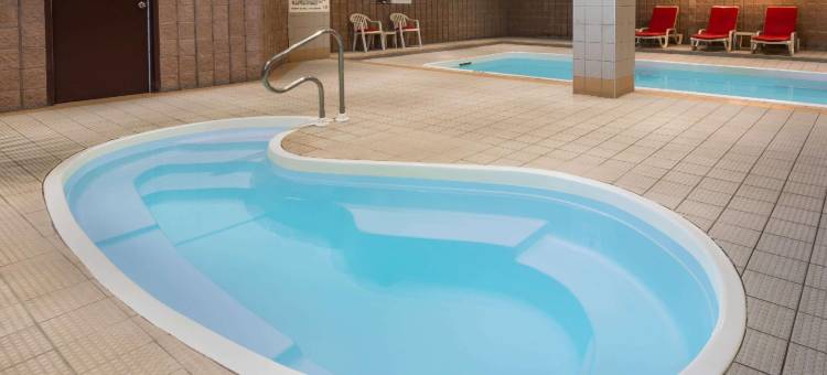 加蒂诺玛努尔华美达广场酒店及(Ramada Plaza by Wyndham Gatineau/Manoir du Casino)图片