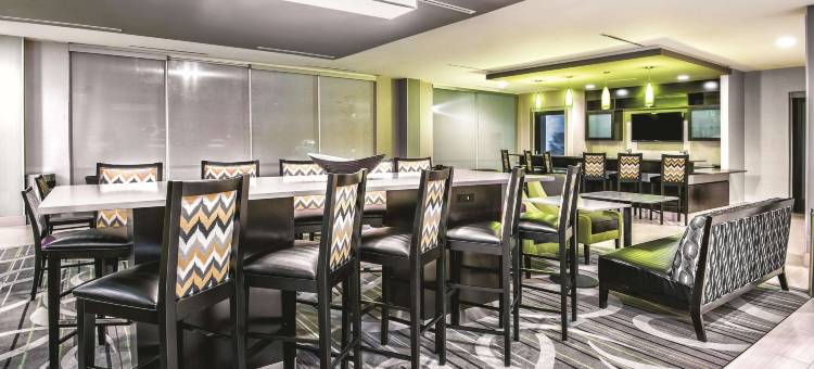莫纳汉斯拉昆塔温德姆套房酒店(La Quinta Inn & Suites by Wyndham Monahans)图片