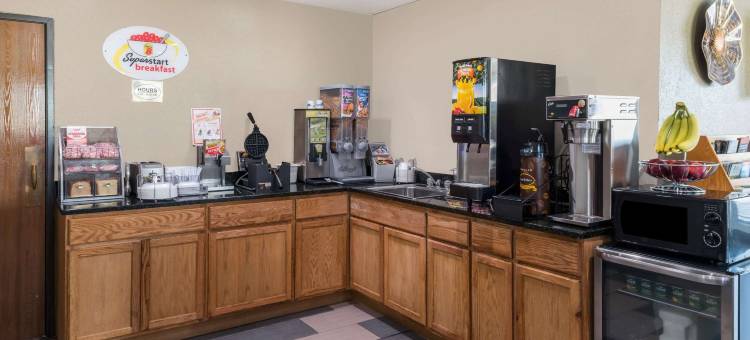 奥科维尔速8酒店(Super 8 by Wyndham Okawville)图片