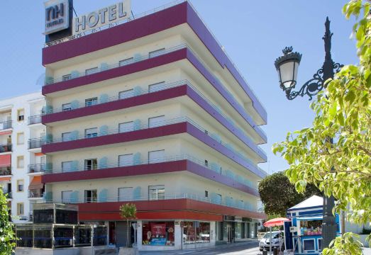 NH San Pedro Hotel Overview