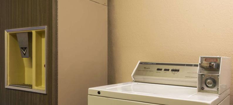 泰勒-底特律地区温德姆速8酒店(Super 8 by Wyndham Taylor/Detroit Area)图片