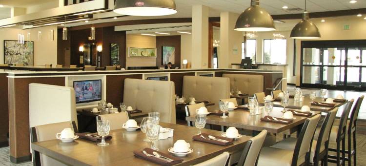 格林斯伯勒体育馆假日酒店(Holiday Inn Greensboro Coliseum)图片