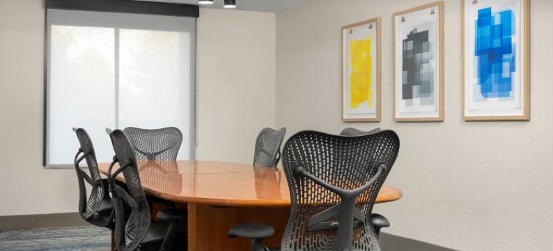 智选假日套房酒店格林斯伯勒 - 机场地区(Holiday Inn Express & Suites GREENSBORO - AIRPORT AREA by IHG)图片