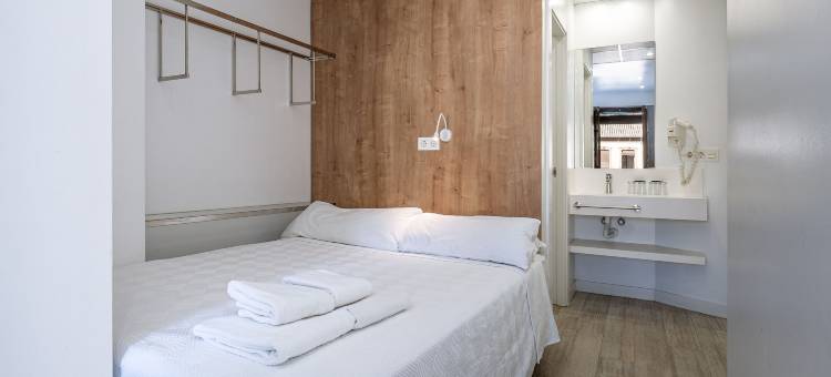 AMC格拉纳达(AMC Granada)图片