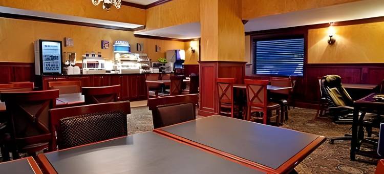 洲际酒店集团智选假日酒店匹兹堡北(Holiday Inn Express Pittsburgh-North (Harmarville) by IHG)图片