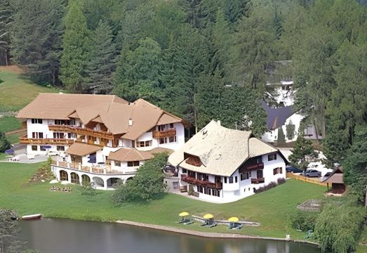 Hotel WeihrerhofHotel Overview