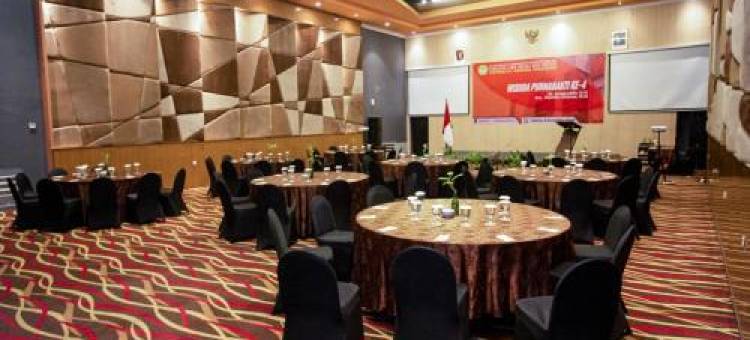 普禾加多美特尔酒店(Meotel Purwokerto)图片