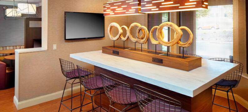 州立学院万怡酒店(Courtyard State College)图片