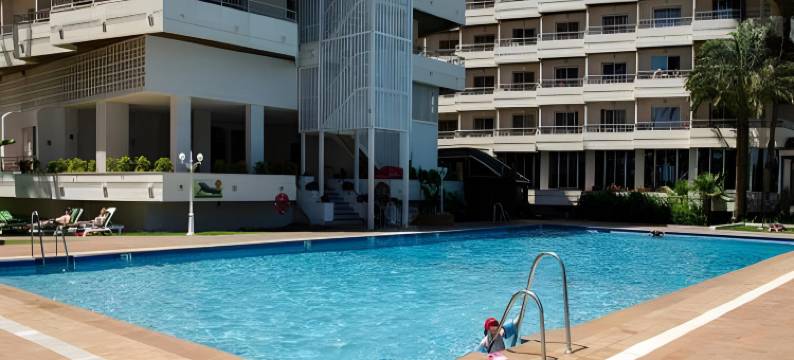 巴约迪洛公寓酒店(Hotel Apartamentos Bajondillo)图片