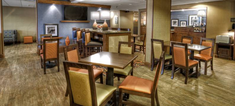 欢朋酒店-琼斯维尔/埃尔金(Hampton Inn Jonesville/Elkin)图片