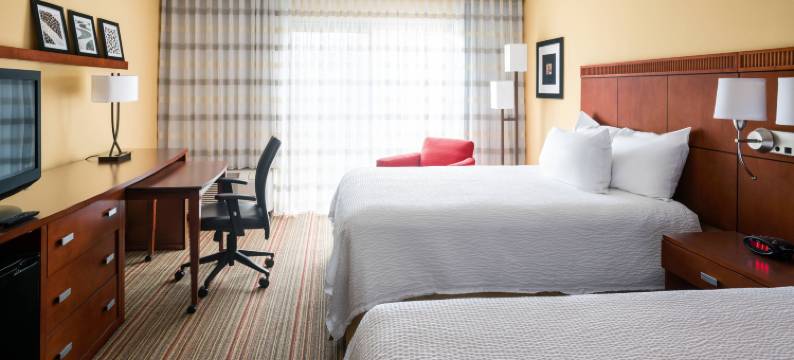 印第安纳波利斯机场万怡酒店(Courtyard Indianapolis Airport)图片